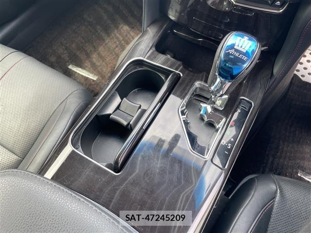 Toyota CROWN 2016 8734371-3