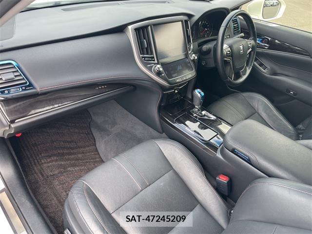 Toyota CROWN 2016 8734371-4