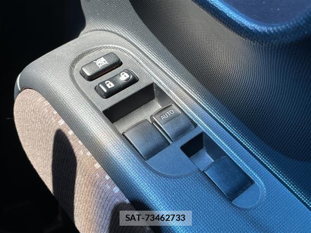 Toyota SPADE 2014 8917364-3