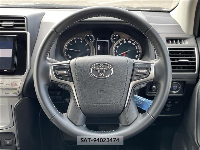 Toyota LAND CRUISER PRADO 2023 8907490-6