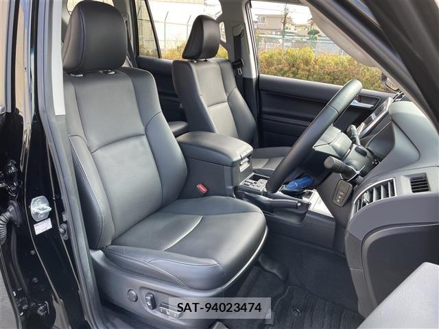 Toyota LAND CRUISER PRADO 2023 8907490-8