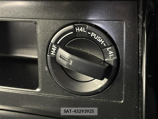 Toyota LAND CRUISER PRADO 2015 8692355-18