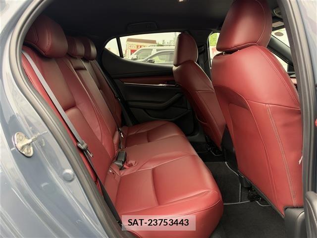 Mazda MAZDA3 2021 8909354-10