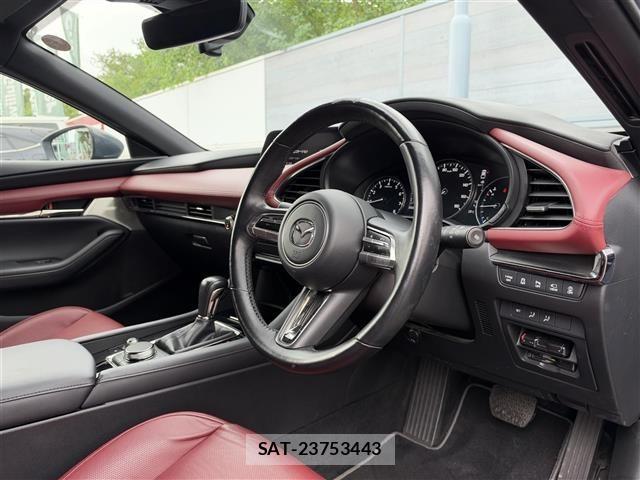 Mazda MAZDA3 2021 8909354-7
