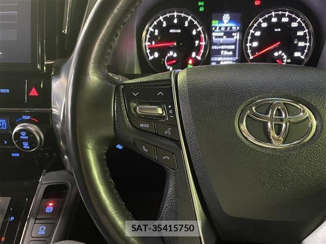 Toyota VELLFIRE 2017 8905401-1