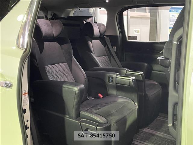 Toyota VELLFIRE 2017 8905401-2
