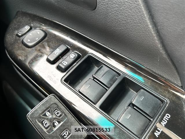 Toyota VELLFIRE 2013 8674410-10