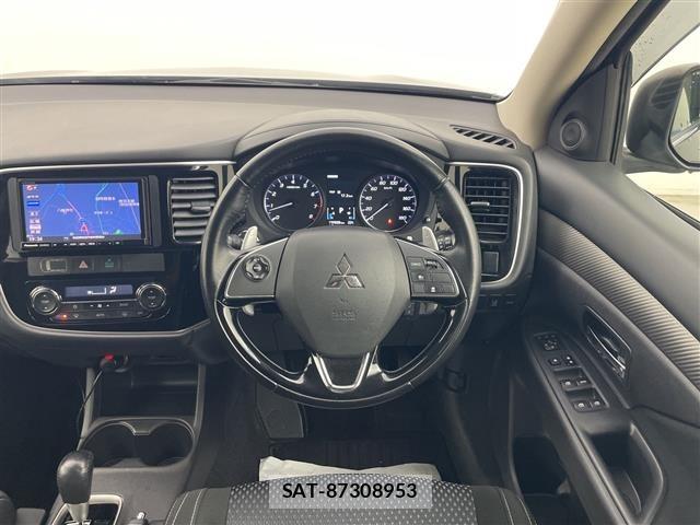 Mitsubishi OUTLANDER 2015 8825312-1