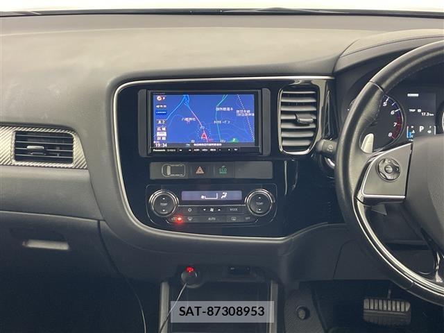 Mitsubishi OUTLANDER 2015 8825312-11
