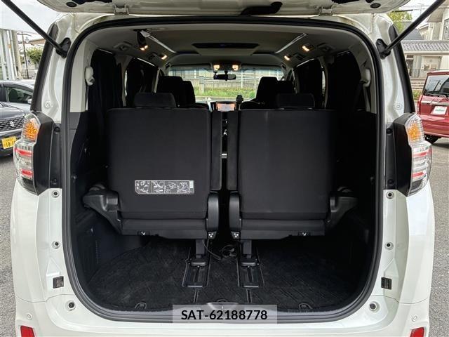 Toyota VELLFIRE 2015 8692816-1