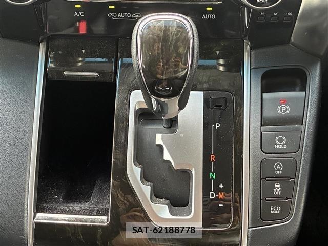 Toyota VELLFIRE 2015 8692816-7