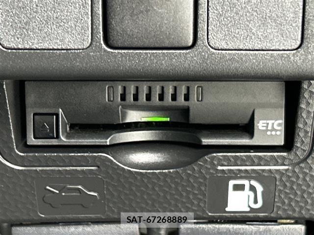 Toyota ROOMY 2023 8692498-4