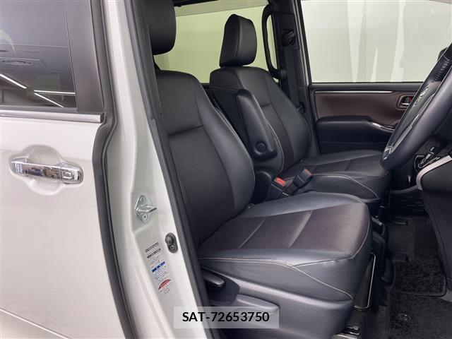 Toyota ESQUIRE 2019 8692654-1