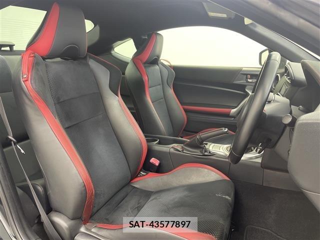 Toyota 86 2017 8706017-4