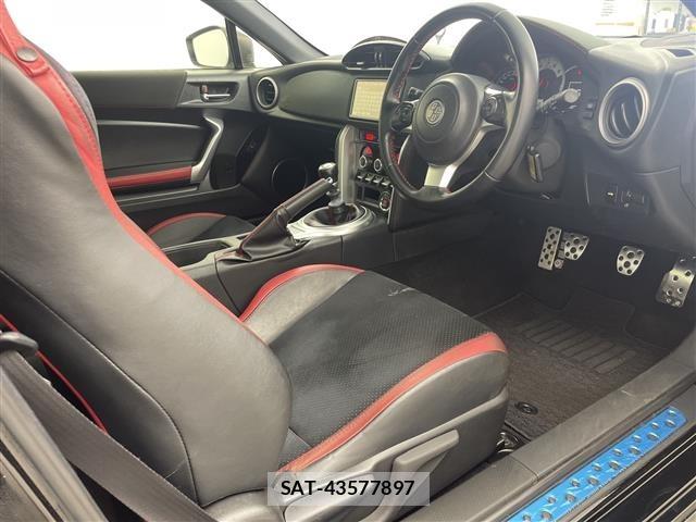 Toyota 86 2017 8706017-6