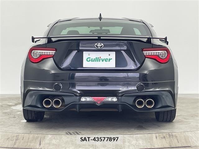 Toyota 86 2017 8706017-9