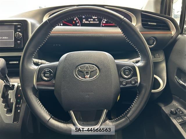 Toyota SIENTA 2017 8715957-17