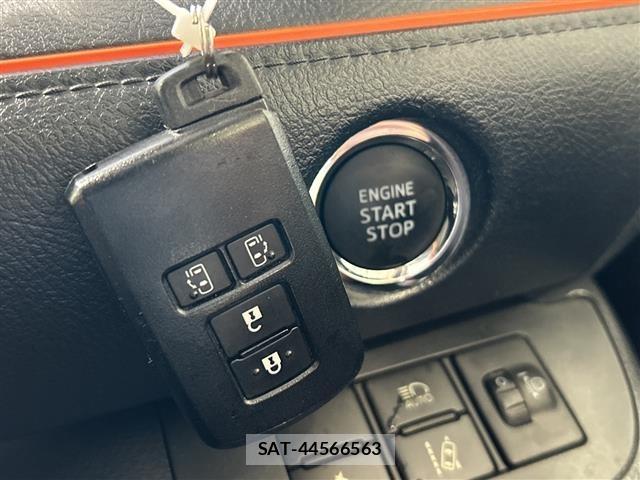 Toyota SIENTA 2017 8715957-5