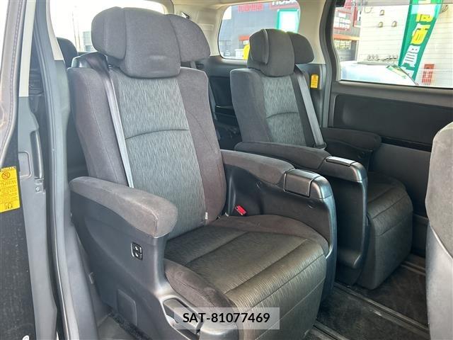 Toyota VELLFIRE 2012 8674411-3