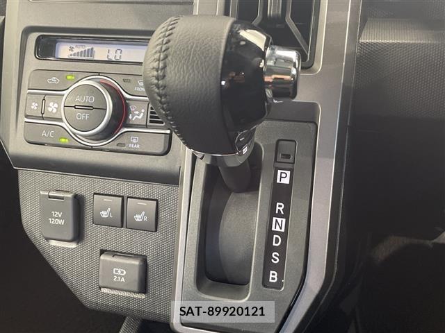 Daihatsu TAFT 2026 8756202-4