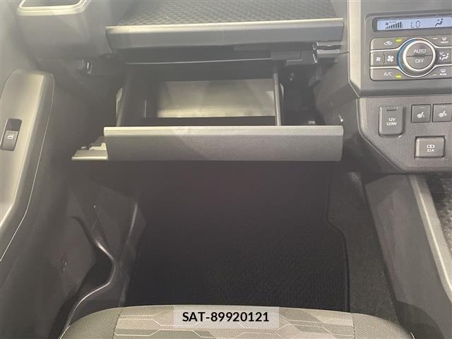 Daihatsu TAFT 2026 8756202-6