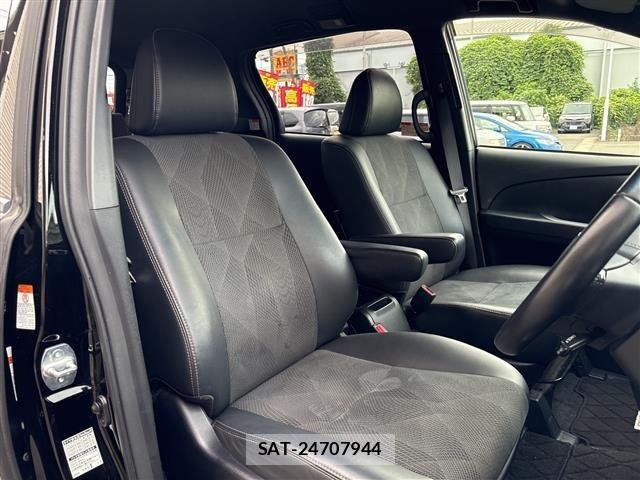 Toyota ESTIMA 2018 8909172-1