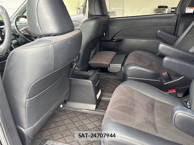 Toyota ESTIMA 2018 8909172-12