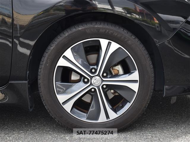 Nissan LEAF 2017 8929034-19