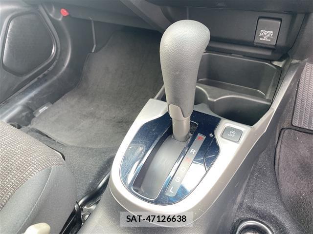 Honda FIT 2017 8922190-9