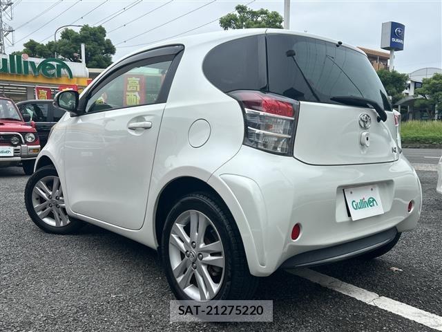 Toyota IQ 2013 8853137-13