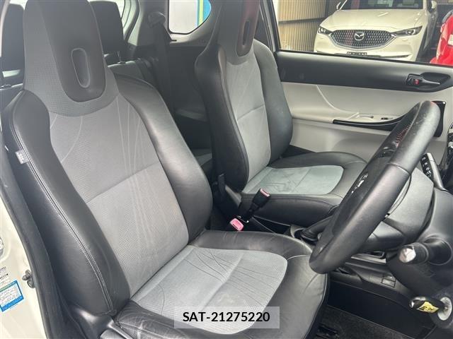 Toyota IQ 2013 8853137-2