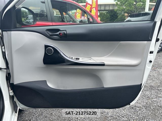 Toyota IQ 2013 8853137-20