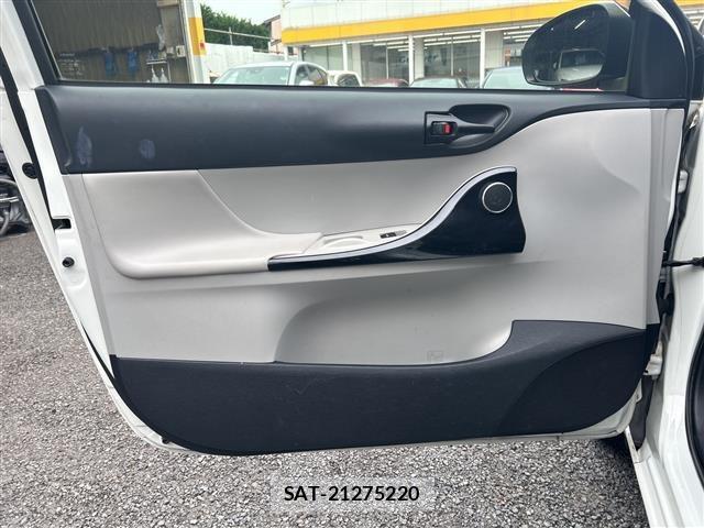 Toyota IQ 2013 8853137-22