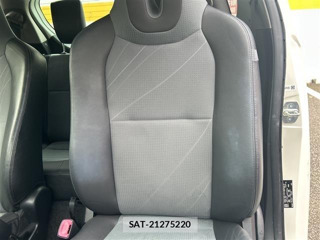 Toyota IQ 2013 8853137-6