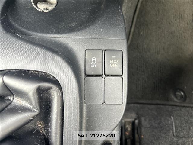 Toyota IQ 2013 8853137-9