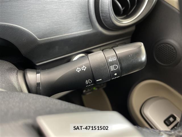 Toyota AQUA 2012 8705833-20