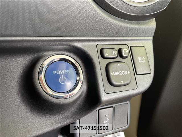 Toyota AQUA 2012 8705833-4