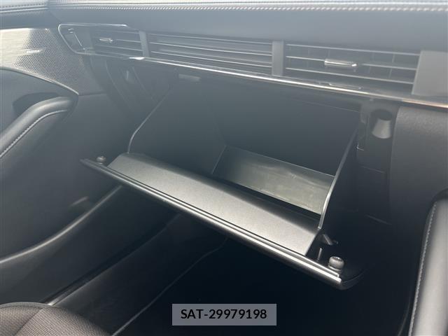 Mazda MAZDA3 2022 8909360-11