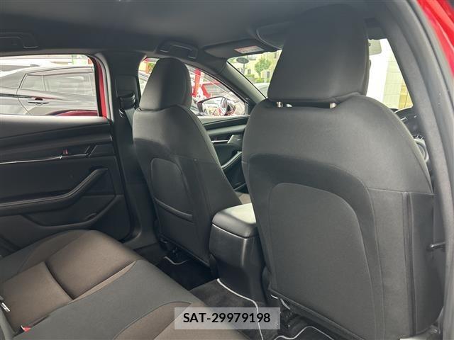 Mazda MAZDA3 2022 8909360-2