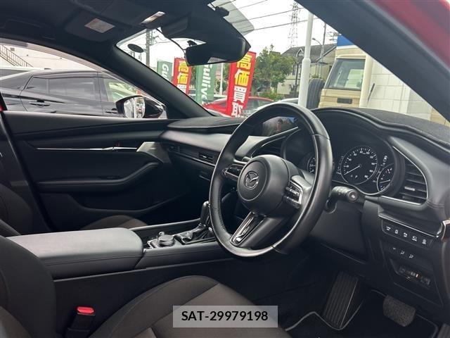Mazda MAZDA3 2022 8909360-20