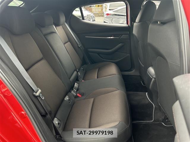 Mazda MAZDA3 2022 8909360-4