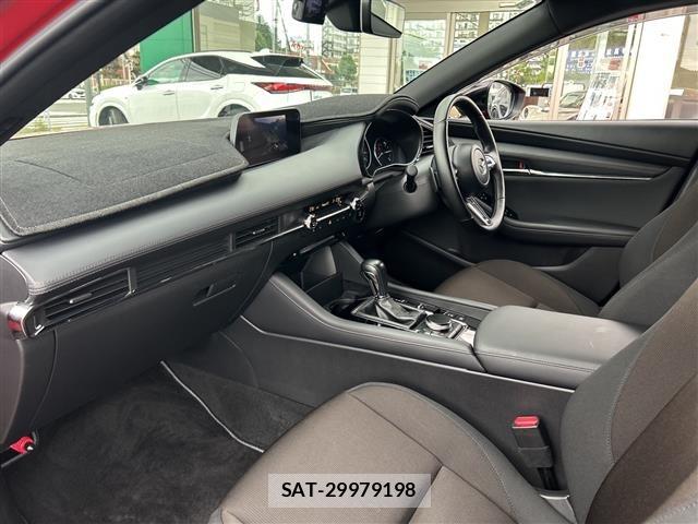 Mazda MAZDA3 2022 8909360-6