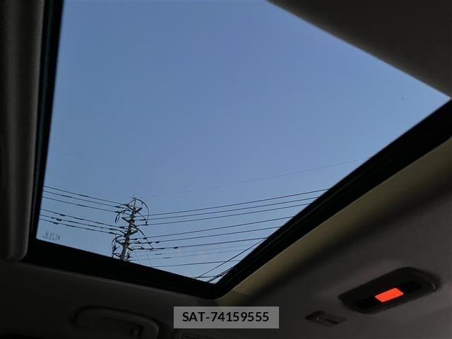 Nissan ELGRAND 2014 8709681-16
