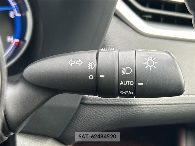 Toyota RAV4 2022 8709475-10