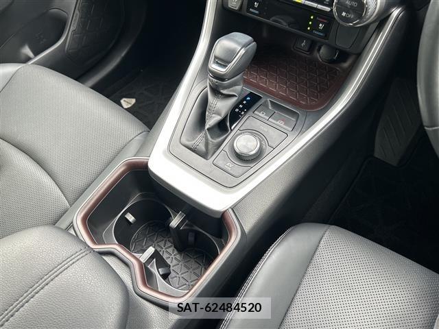 Toyota RAV4 2022 8709475-6