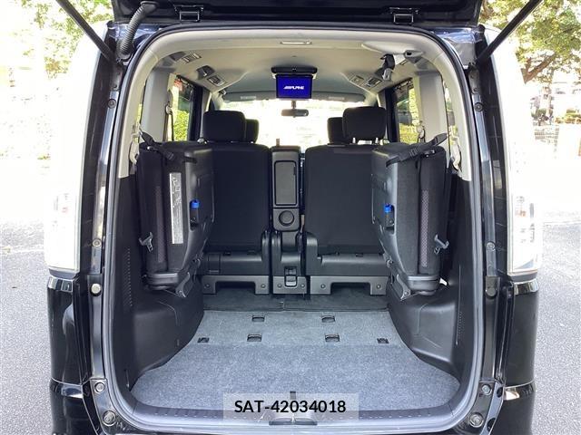 Nissan SERENA 2013 8928112-1