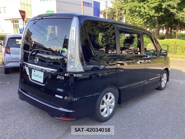Nissan SERENA 2013 8928112-6