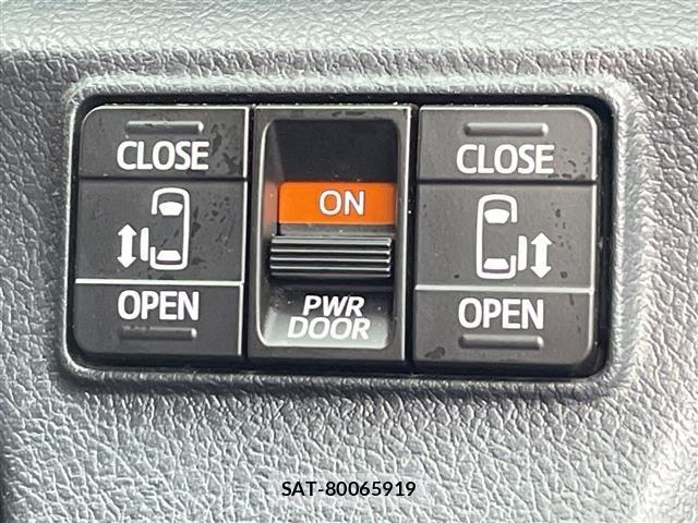 Toyota SIENTA 2017 8715981-18