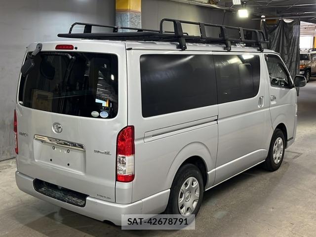 Toyota HIACE VAN 2017 8697549-5