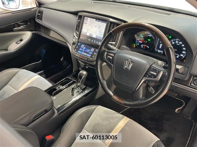 Toyota CROWN 2016 8734387-11